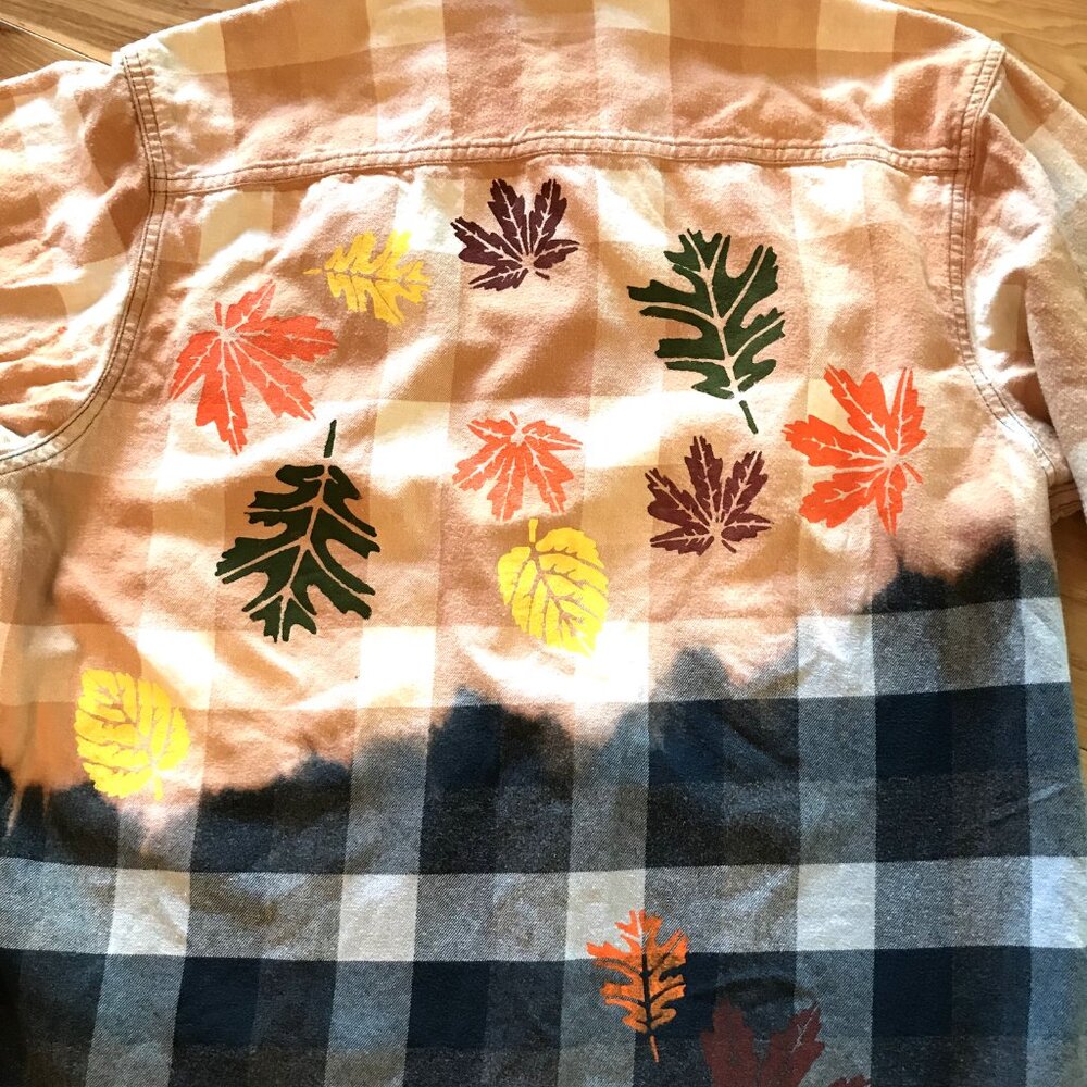 Bleached Flannel Shirt Autumn Upcycled, Painted Fall Leaves Size Large - Picture 9 of 12
